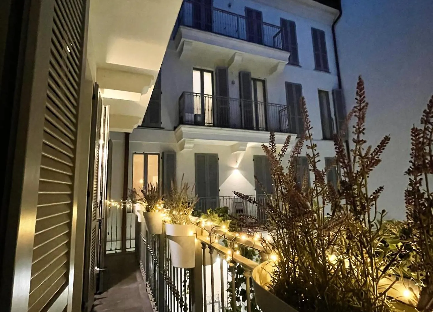 New Quiet And Design Apartment In The Heart Of Milán Italia