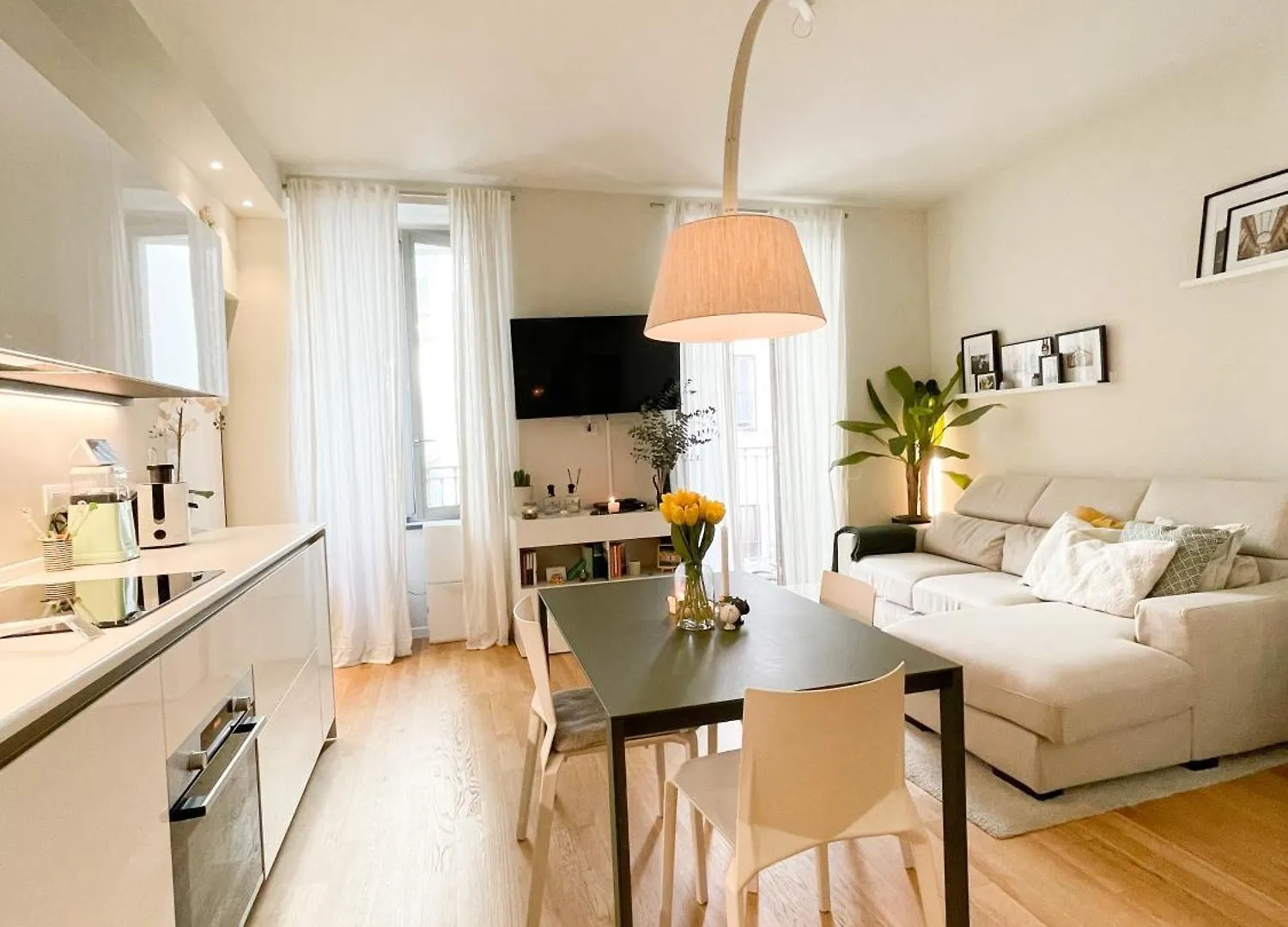 New Quiet And Design Apartment In The Heart Of Milán