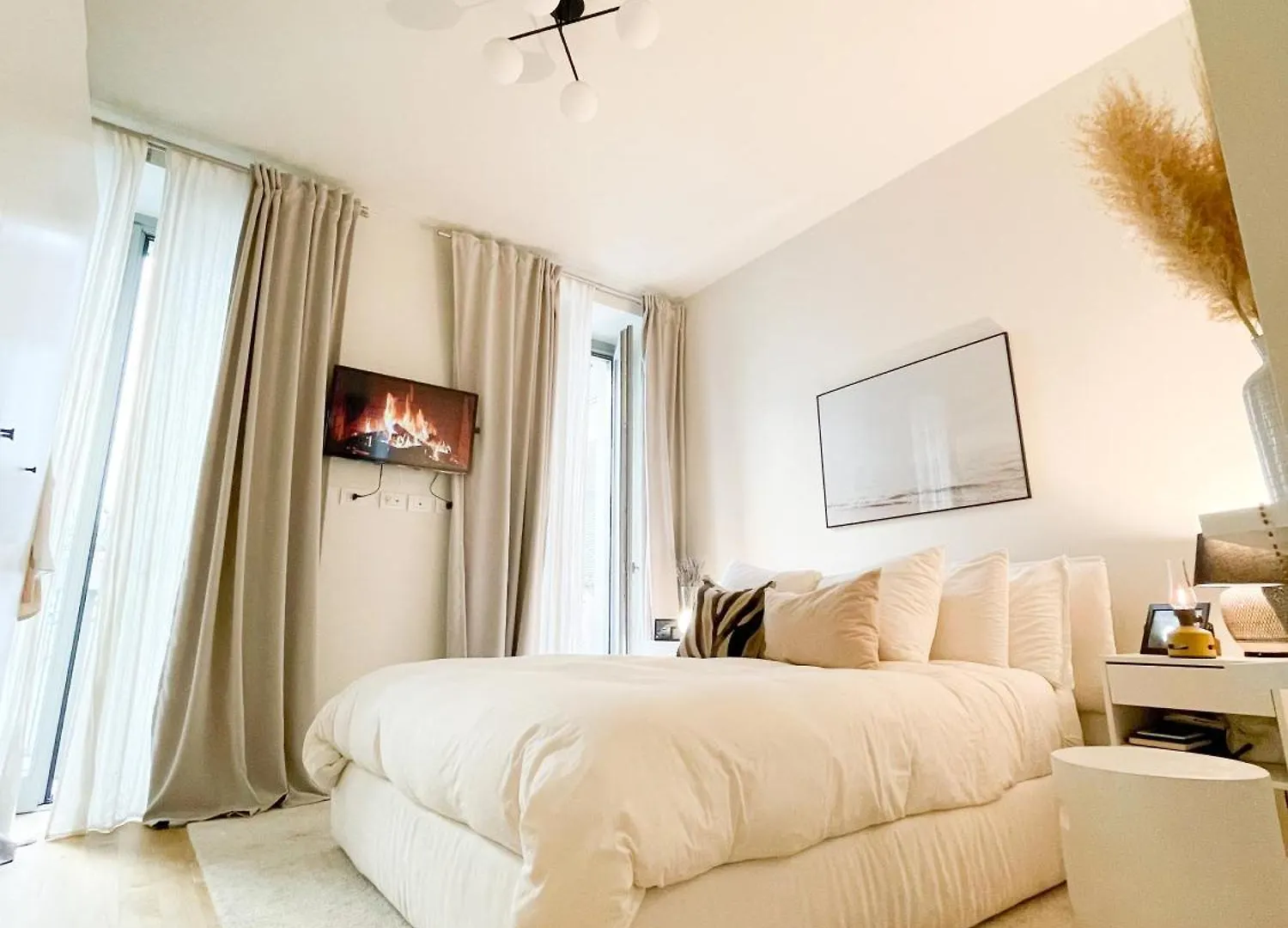 New Quiet And Design Apartment In The Heart Of Milán Italia