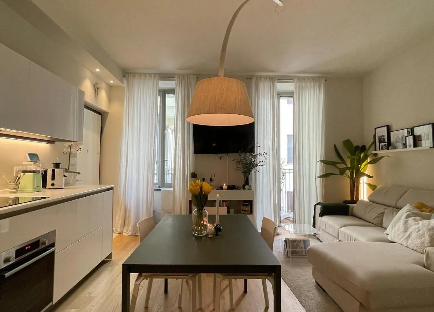 New Quiet And Design Apartment In The Heart Of Milán